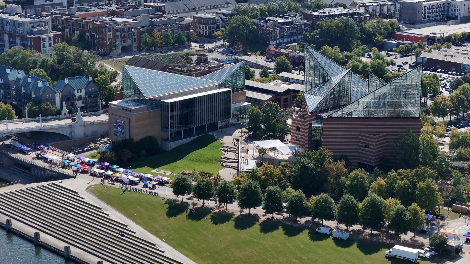 Aerial of the Tennessee Aquarium glass-peak roofs on the Chattanooga riverfront